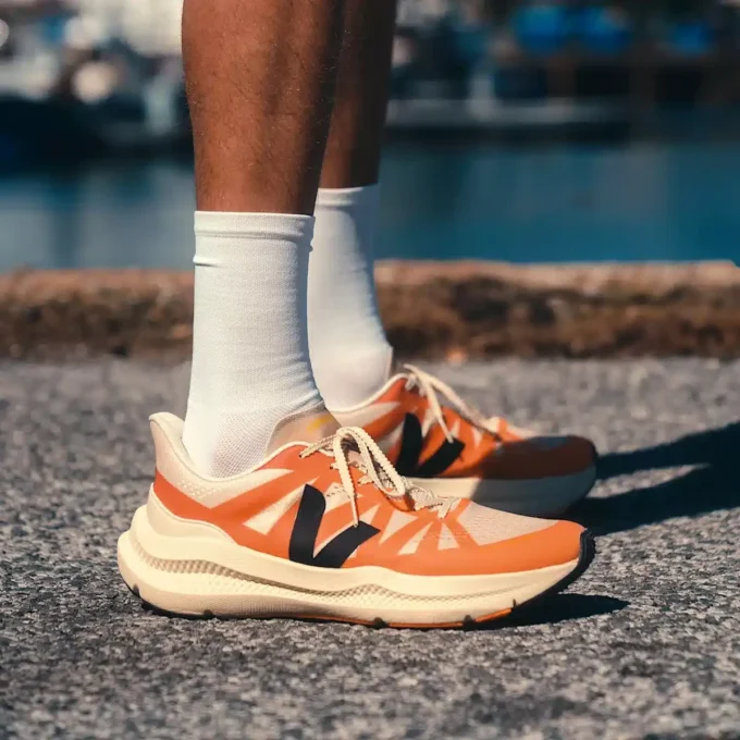 Condor 3 Advanced Engineered-Mesh Gradient Black Calcaire