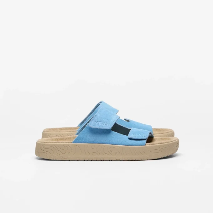 Etna Suede Aqua Almond