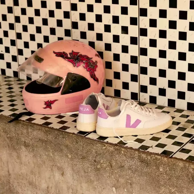 V-12 Leather White Orchid