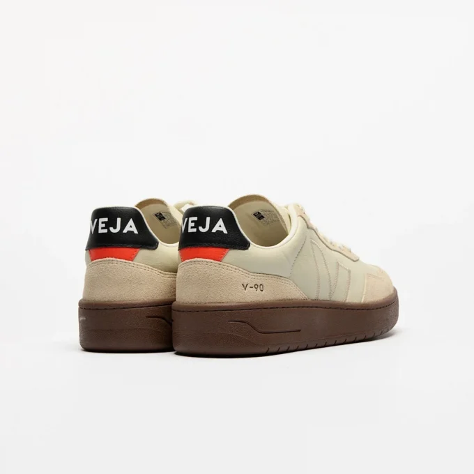 V-90 Leather Pierre Almond Black