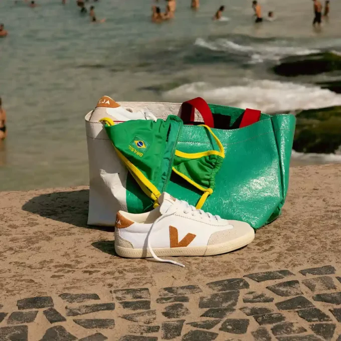 Volley Canvas White Umber