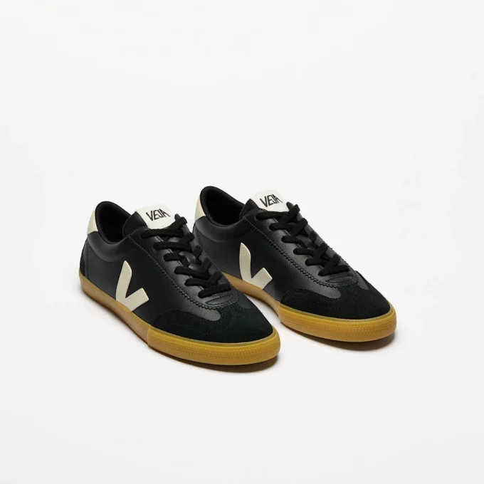 Volley Leather Black Pierre